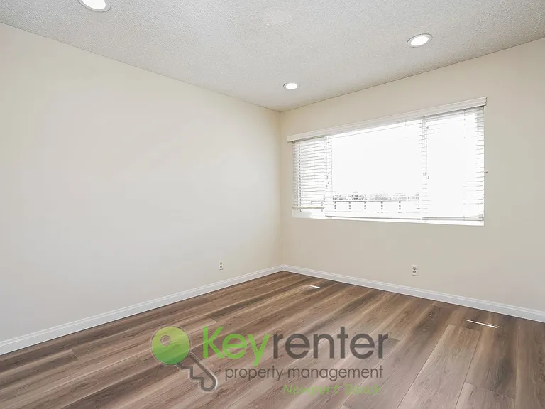 8597 Rockfish Cir — Photo 17