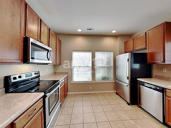 3rd image of 14124 Holly Springs Dr