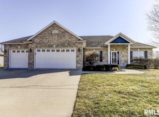 1050 Evergreen Walk, Sherman, IL 62684