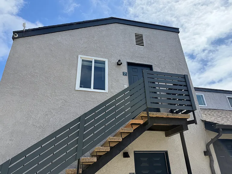 2518 England St #5 — Photo 4