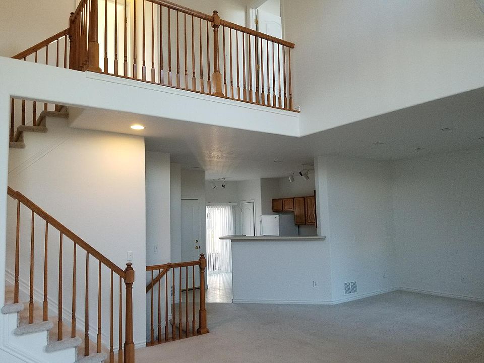 2nd image of 3030 S Yampa Way
