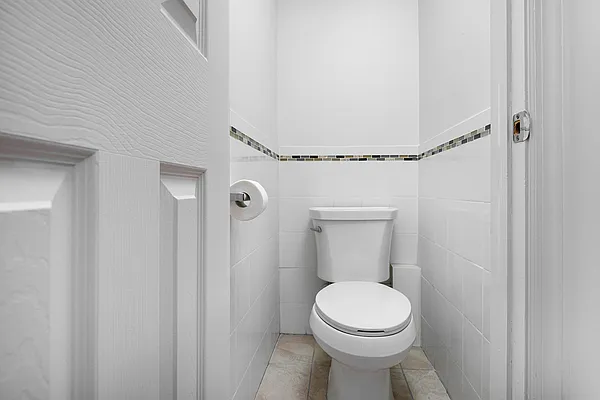 Rented by MyNyHousing | media 18