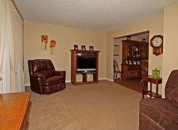 4th image of 3442 Dewberry Ln