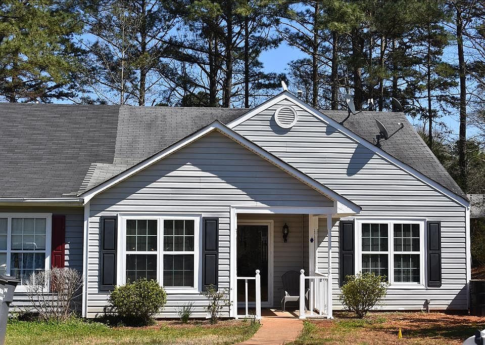 1st image of 5105 Hill Farm Dr NE