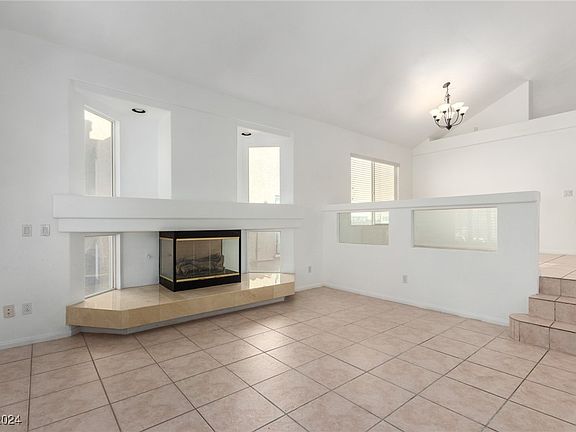 2nd image of 10792 Spruce Bough St