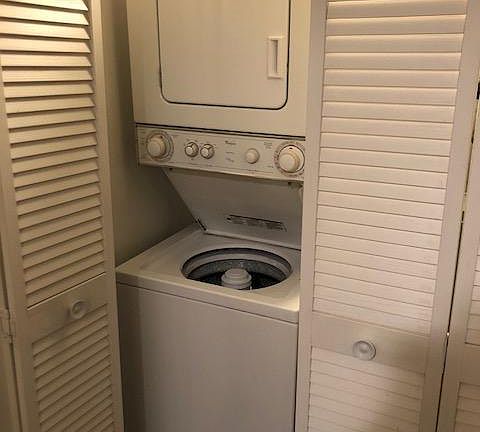 4th image of 5060 N Winchester Ave APT 1L