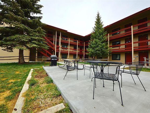 4th image of 214 S Harris St #203