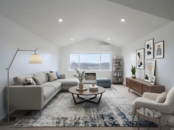 (undisclosed Address), Bronx, NY 10473