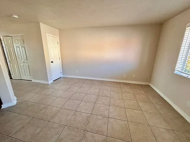 617 W Evans Ridge Cir — Photo 7