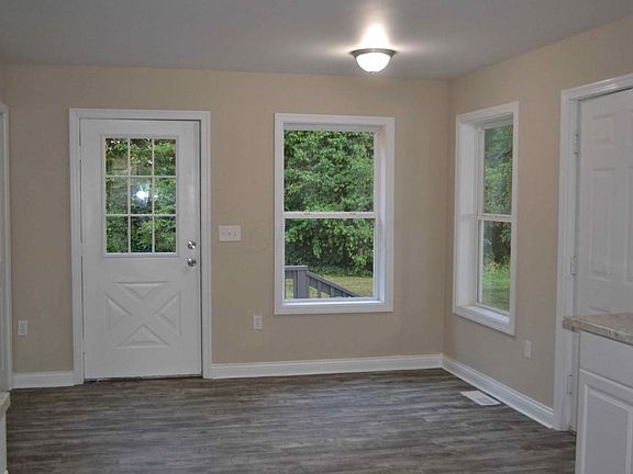 5th image of 26 Vernon Ave