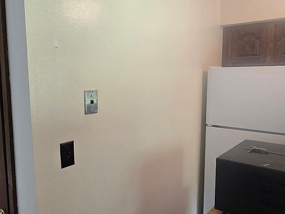 3rd image of 13 Lancaster Rd