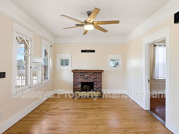 3rd image of 1238 E McKinley St
