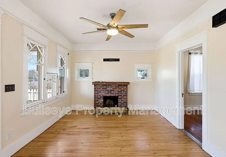1238 E McKinley St — Photo 9