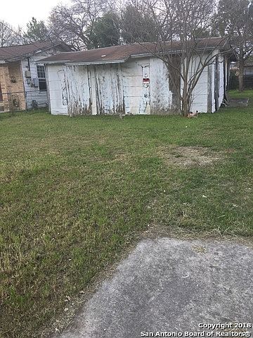 1st image of 319 Iroquois St