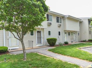 220 Main St APT 1B, New Hartford, CT 06057