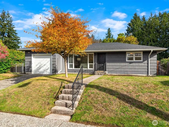 11346 Bartlett Avenue NE, Seattle, WA 98125