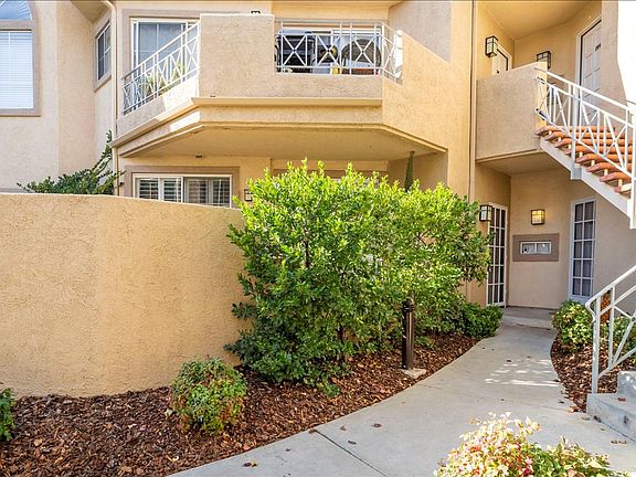 2nd image of 23629 Del Monte Dr Unit 287