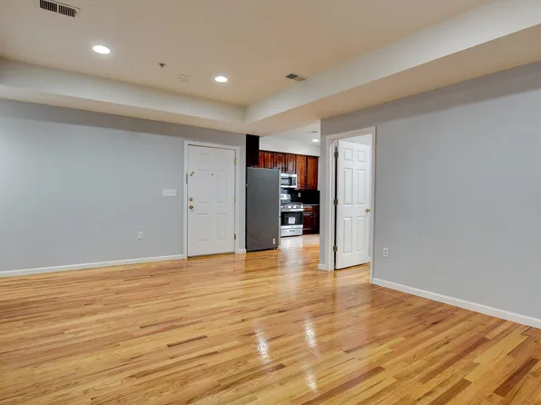 38 Court House Place image 5 of 15