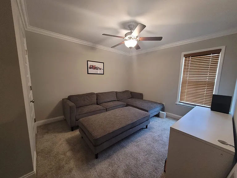 3925 Duke Ct — Photo 12