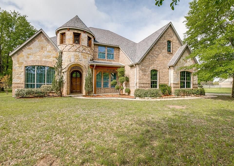 1st image of 5838 Kings Creek Dr