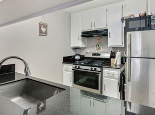 1260 N San Gabriel Ave APT 11, Azusa, CA 91702