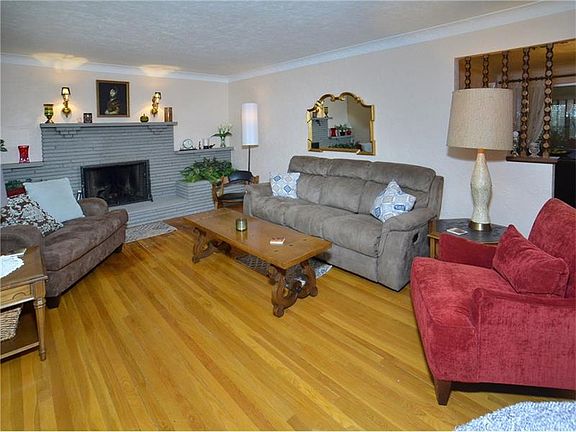5th image of 12370 Linshan Dr