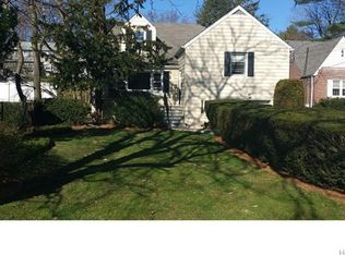 20 Harrison Dr, Mamaroneck, NY 10538