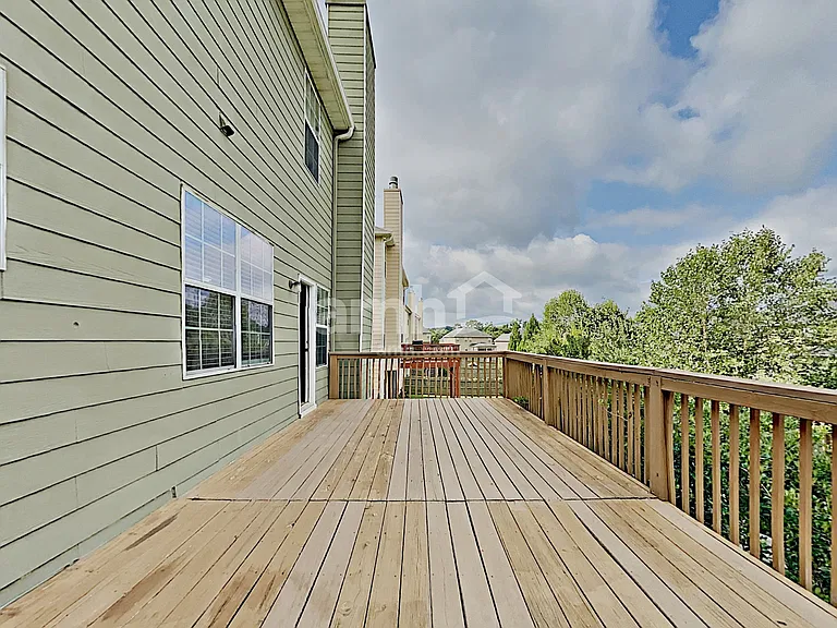 4975 Hopewell Manor Dr — Photo 23