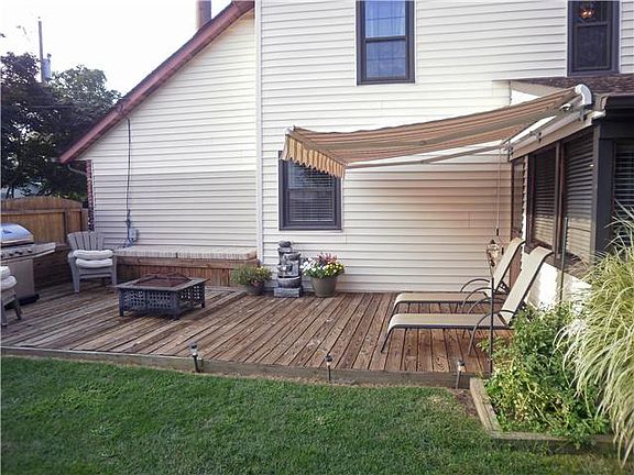12 x 26 deck with retractable awning