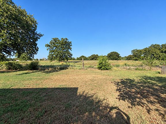 5th image of 7611 Dickson Rd