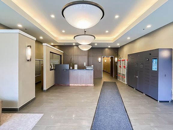 5th image of 888 Carnarvon St #1803