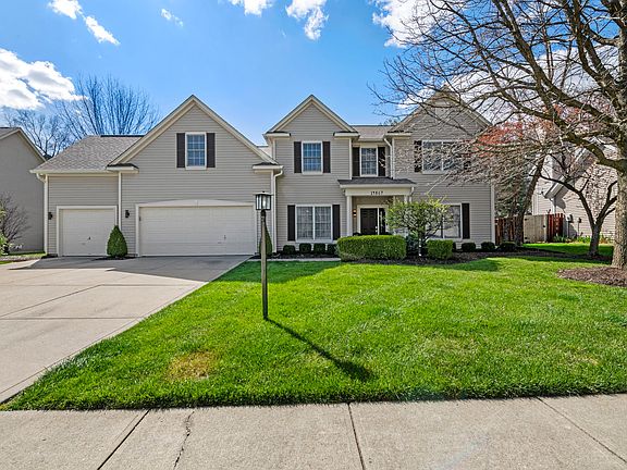 3rd image of 14867 Windsor Ln