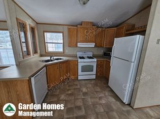 13 Maple Ln, Weedsport, NY 13166