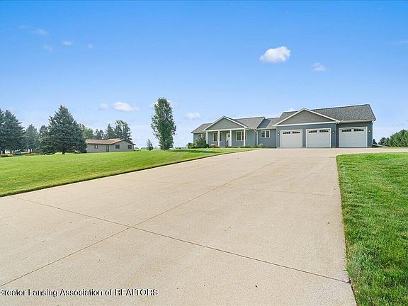 4th image of 7548 Ionia Rd