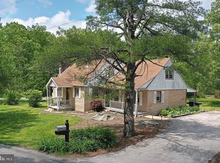 555 Natural Dam Rd, Gettysburg, PA 17325