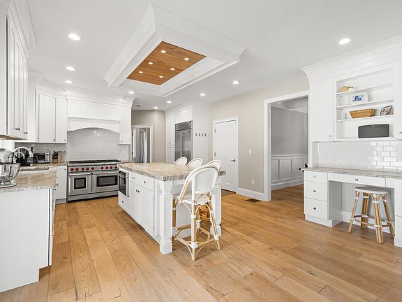 3rd image of 7 Hudson St