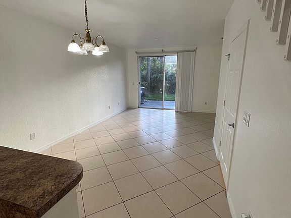 3rd image of 3413 Sonoma Drive