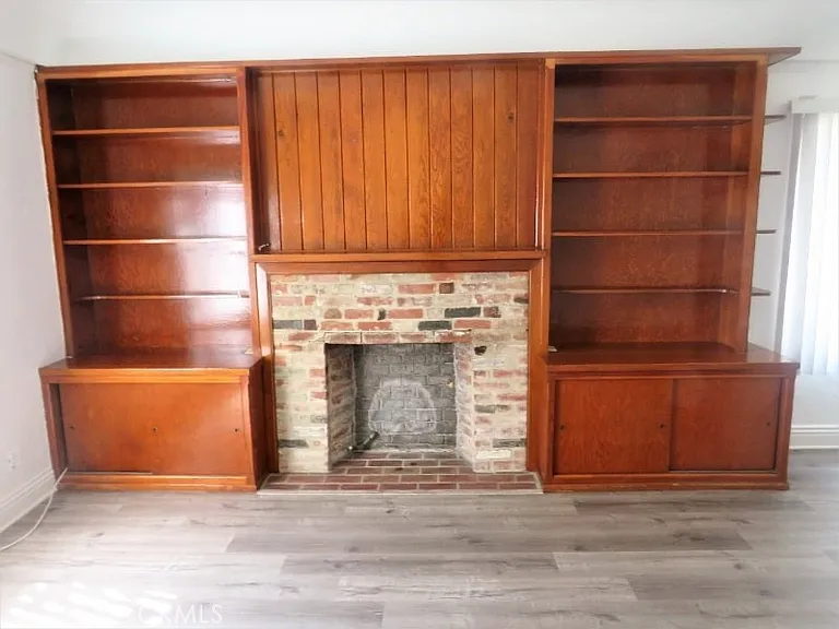 227 S Gale Dr #4 — Photo 5