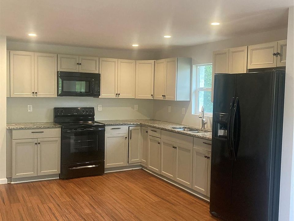 1st image of 409 S Pinchback Ave #6