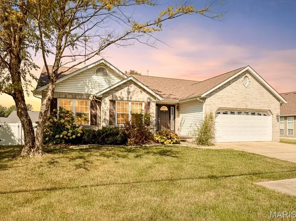 2723 Keebler Rd, Maryville, IL 62062