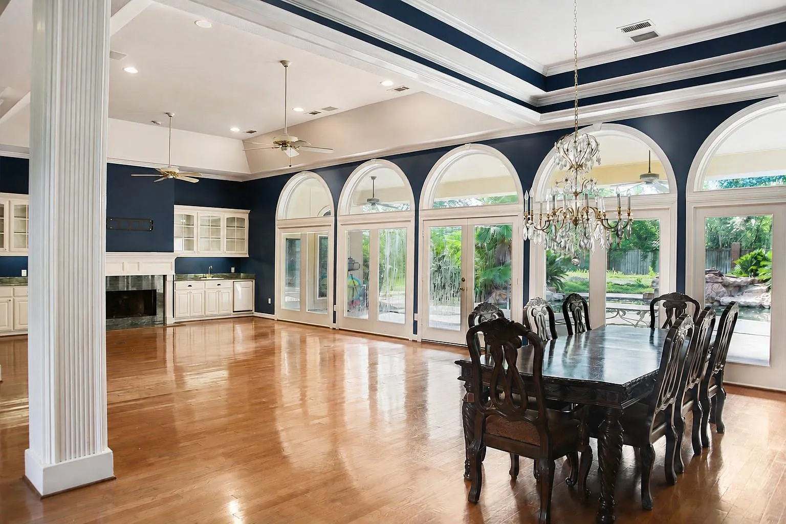 7 bed, 6.5 bath, 5760 sqft, $5,350 — Photo 4