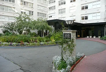 Rented by R&R Realty Partner, Inc.