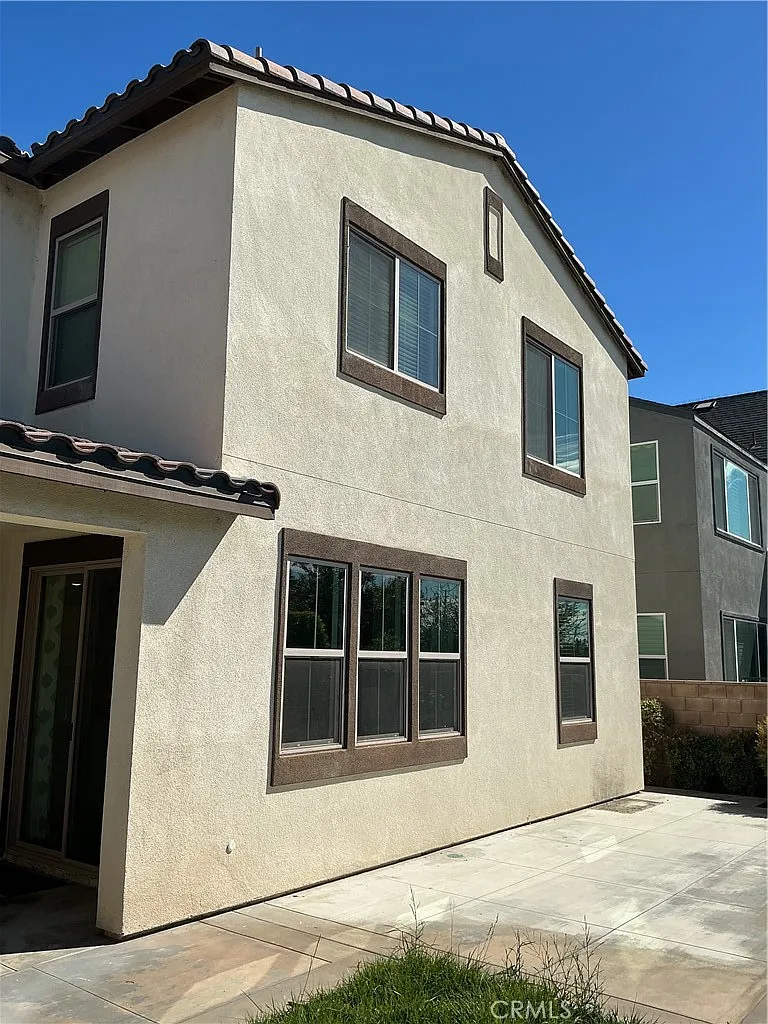 5 bed, 4.5 bath, 3085 sqft, $4,500 — Photo 4