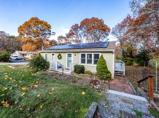 4 Oregon Rd, Mashpee, MA 02649
