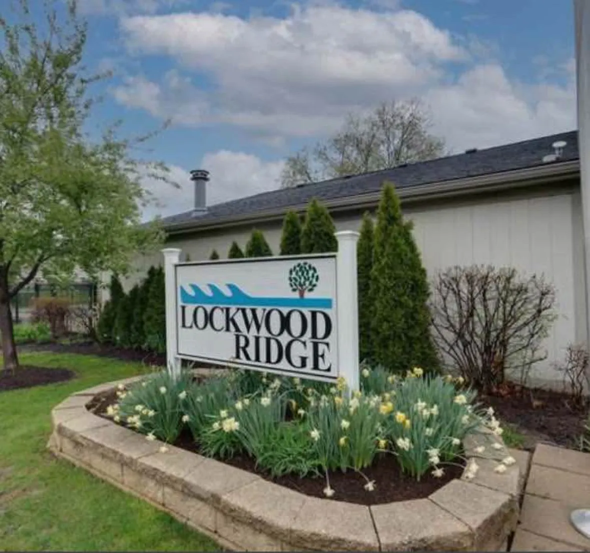 4 bed, 2200 sqft, $2,550 — Photo 1