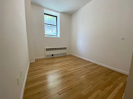 Rented by J PRESTON AND ASSOCIATES INC | media 15