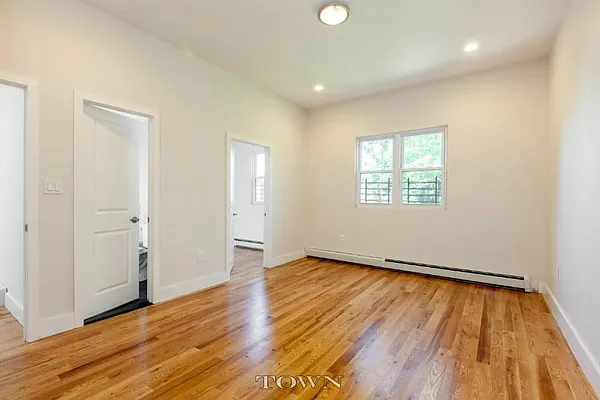 Rented by Town Residential | media 15