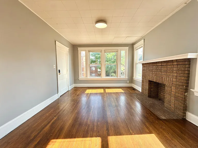 1815 Clarion Ave #1 — Photo 3