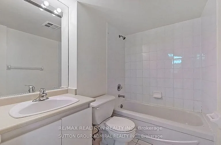 736 Bay St #2801 — Photo 8