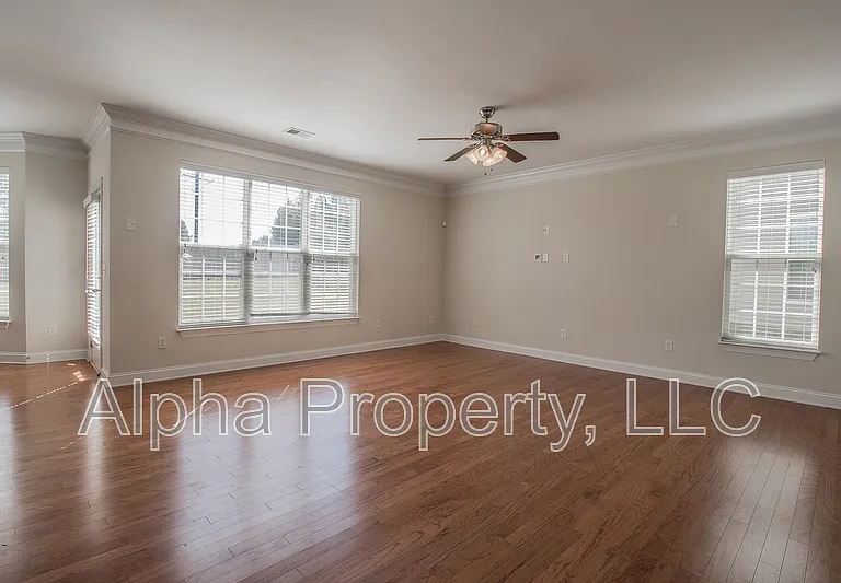 311 Cypresshill Ct — Photo 10